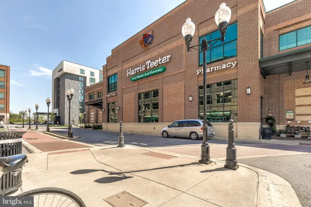 $3,075 | 1200 Steuart Street, Unit 415, Baltimore, MD 21230