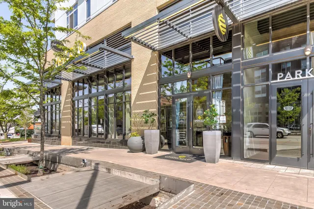 $3,075 | 1200 Steuart Street, Unit 415, Baltimore, MD 21230