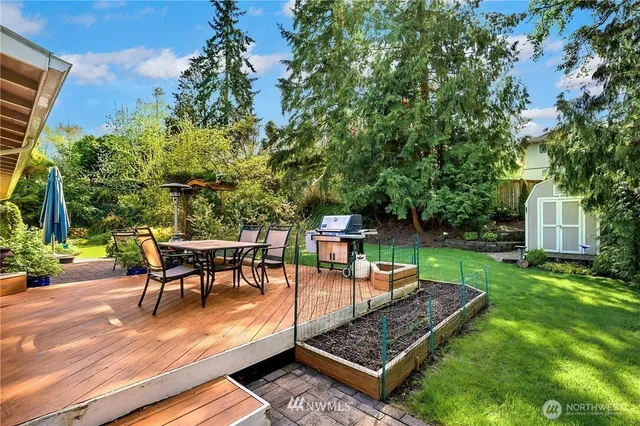 $699,999 | 21230 38th Place West, Brier, WA 98036