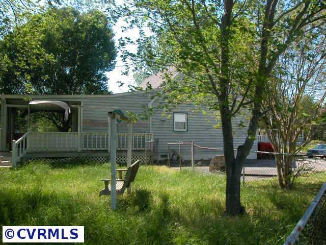 13719 Willowynde Road Chester, VA 23836 - Photo 3 of 4 Gallery Image 3
