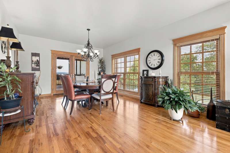 18348 Oakridge Road Springdale, AR 72764 - Photo 9 of 56 Gallery Image 9