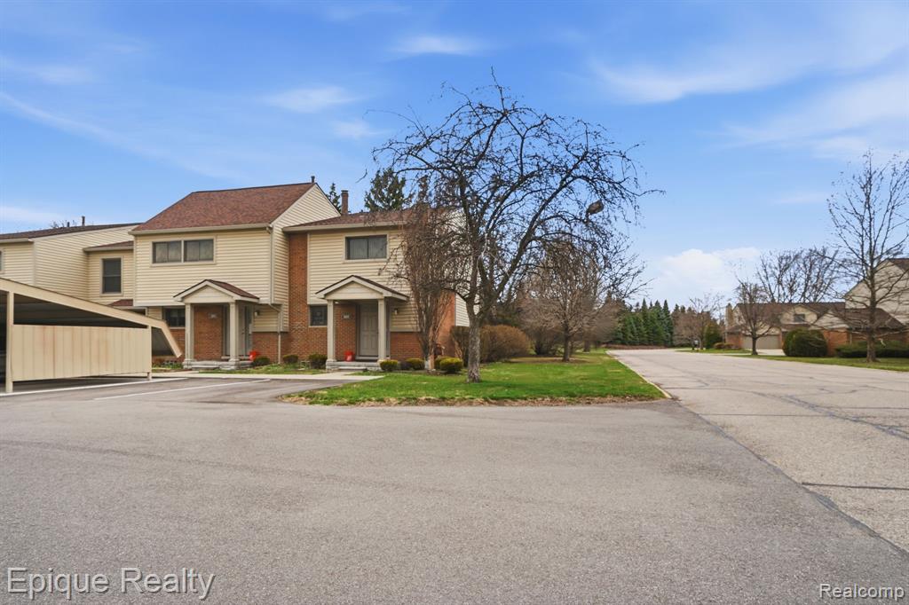 3895 Old Creek Road Troy, MI 48084 - Photo 6 of 23