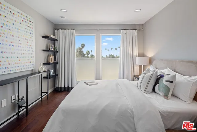 $1,649,000 | 12011 Goshen Avenue, Unit 301, Los Angeles, CA 90049