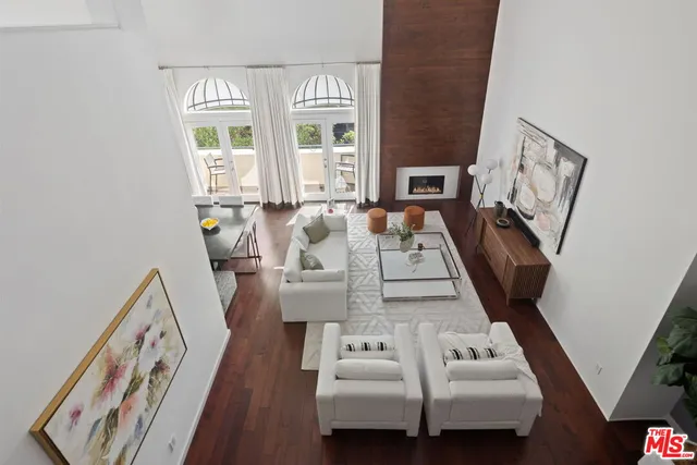 $1,649,000 | 12011 Goshen Avenue, Unit 301, Los Angeles, CA 90049