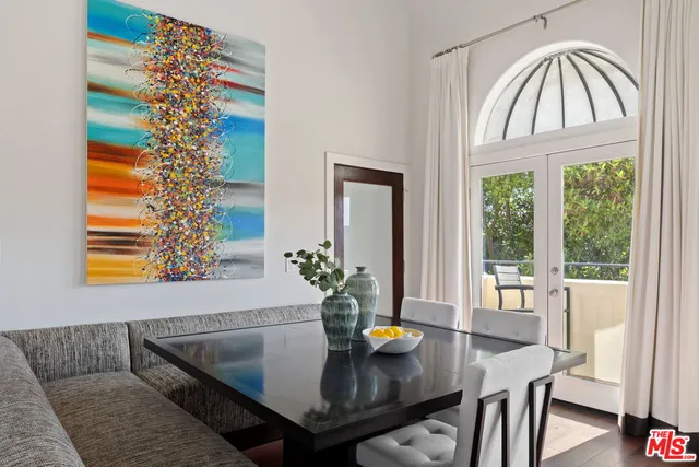 $1,649,000 | 12011 Goshen Avenue, Unit 301, Los Angeles, CA 90049