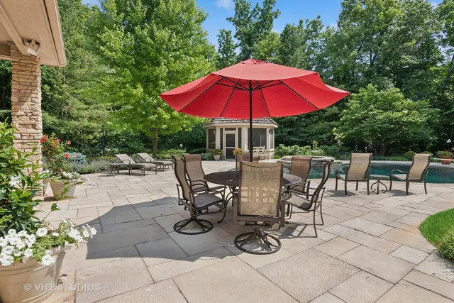 $2,600,000 | 33W551 Hub Road, Wayne, IL 60184