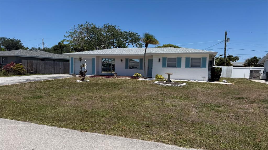 339 Pine Tree Road Venice, FL 34293 - Photo 2 of 22