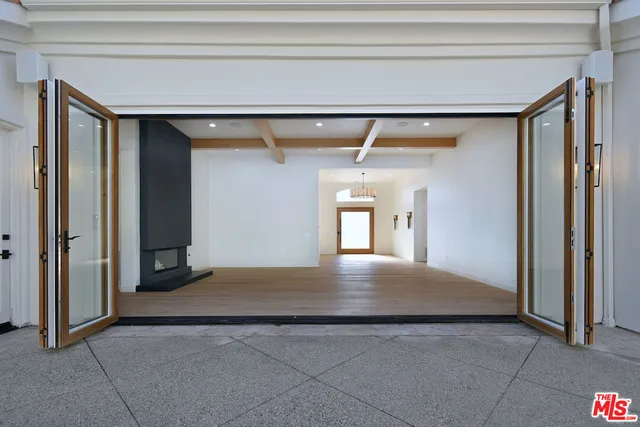 $4,295,000 | 25605 Melbourne Court, Calabasas, CA 91302