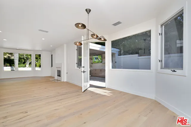 $4,295,000 | 25605 Melbourne Court, Calabasas, CA 91302