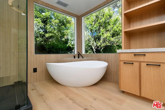 $4,295,000 | 25605 Melbourne Court, Calabasas, CA 91302