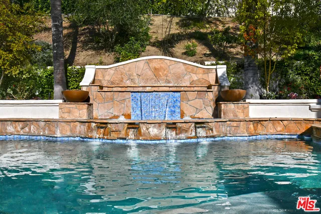 $4,295,000 | 25605 Melbourne Court, Calabasas, CA 91302