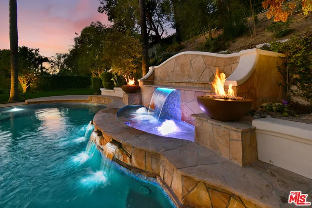 $4,295,000 | 25605 Melbourne Court, Calabasas, CA 91302