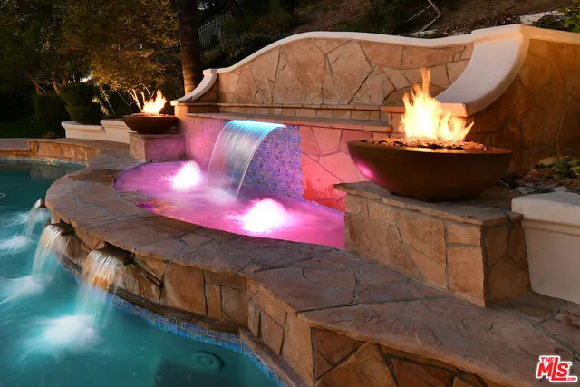 $4,295,000 | 25605 Melbourne Court, Calabasas, CA 91302