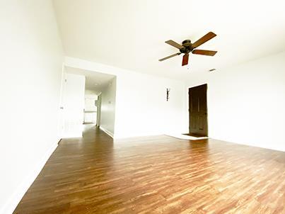 240 East Rimini Court Palatine, IL 60067 - Photo 8 of 20 Gallery Image 8