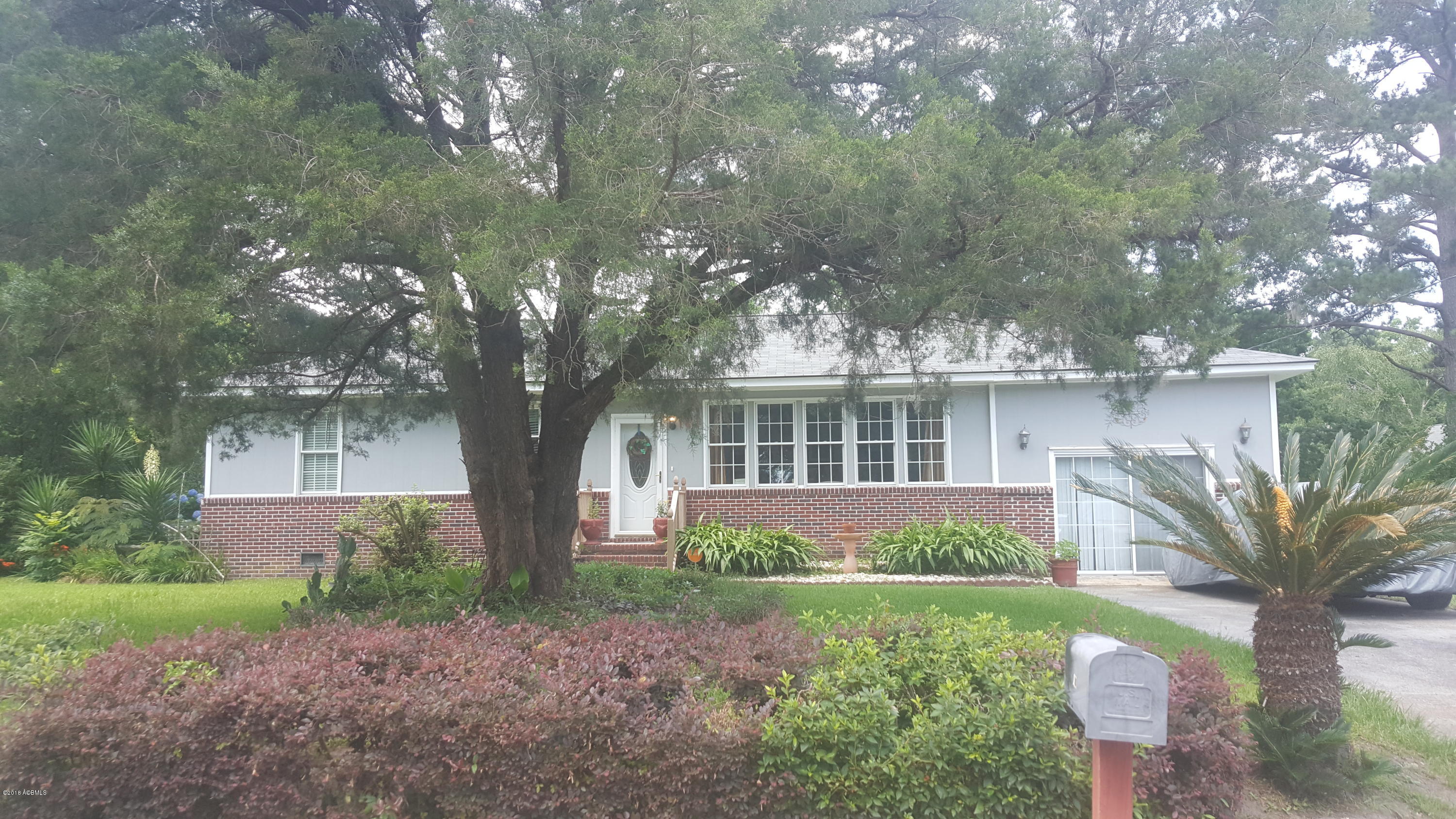 1200 State Rd S-7-276 Beaufort, SC 29902 - Photo 1 of 6 20180606_123118