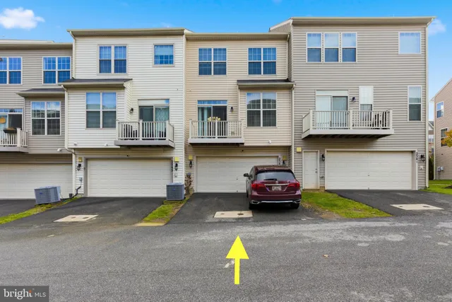 $3,350 | 2543 Standifer Place, Lanham, MD 20706