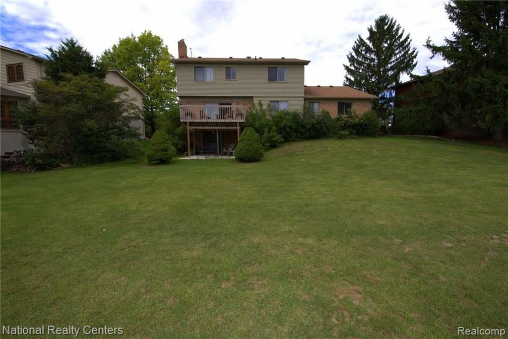 576 Middlebury Lane Rochester Hills, MI 48309 - Photo 34 of 36