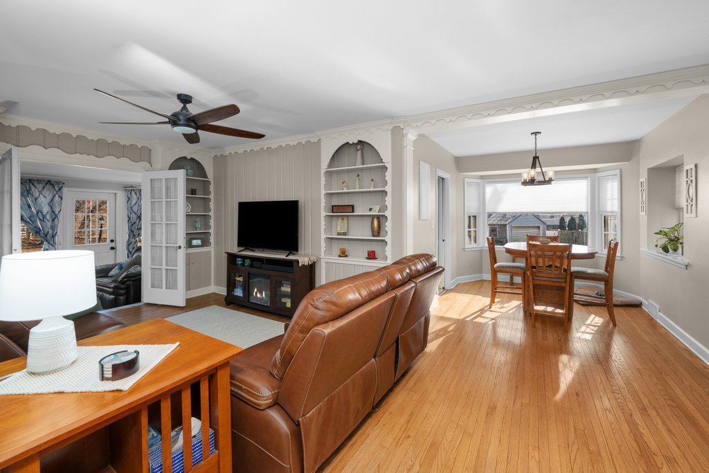 3237 14th Street Rock Island, IL 61201 - Photo 4 of 35