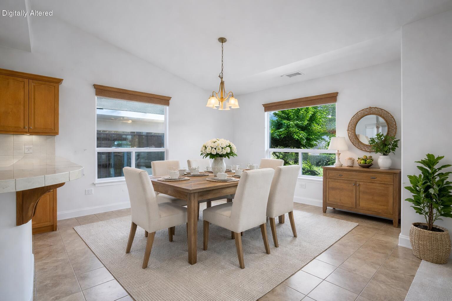 655 Mammoth Path Redding, CA 96003 - Photo 13 of 38 Dining Area