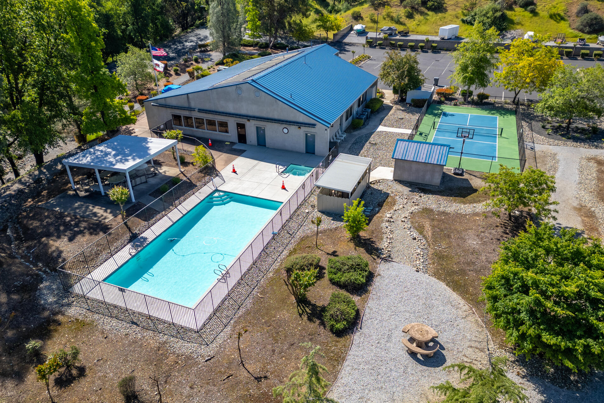 655 Mammoth Path Redding, CA 96003 - Photo 2 of 38 Aerial View