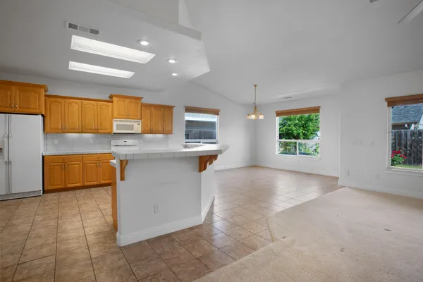$425,000 | 655 Mammoth Path, Redding, CA 96003