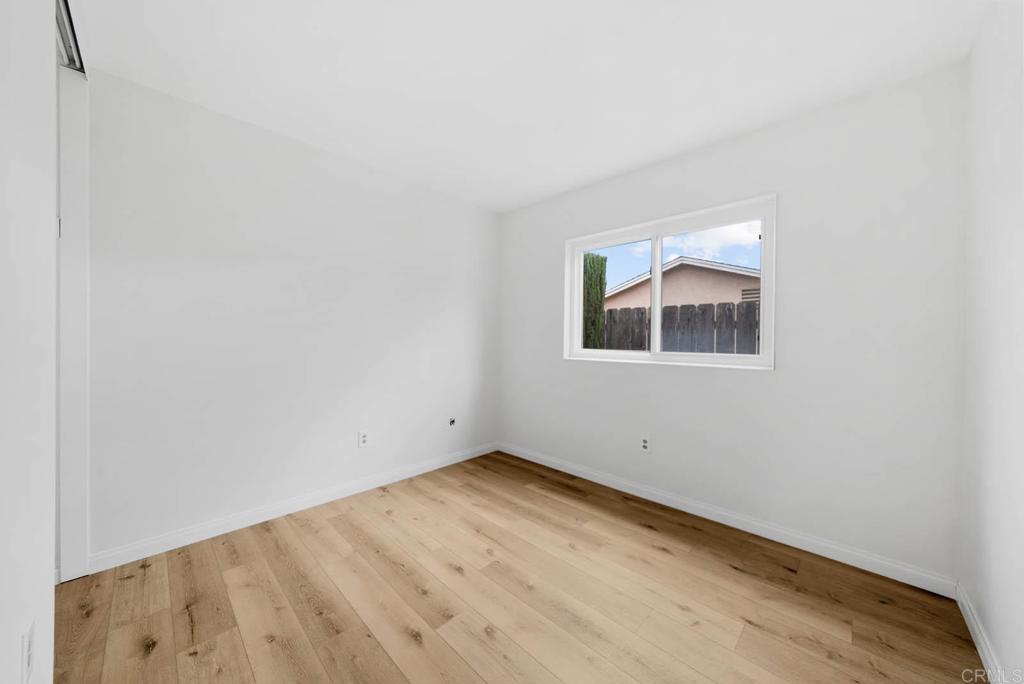 10138 Waynecrest Lane Santee, CA 92071 - Photo 29 of 40 an empty room with a window