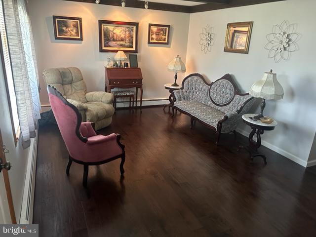 2836 Norcom Road Philadelphia, PA 19154 - Photo 11 of 43 Living Room