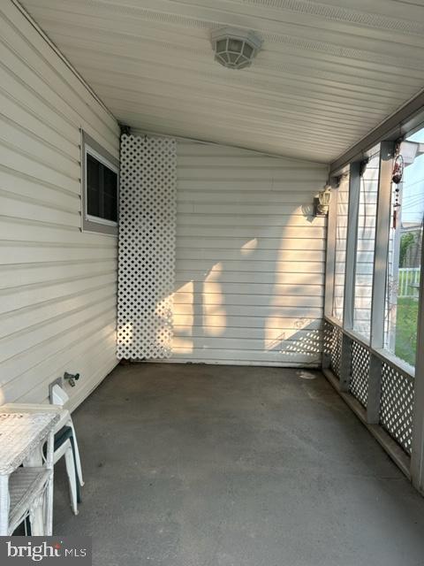 2836 Norcom Road Philadelphia, PA 19154 - Photo 38 of 43 Screened Patio