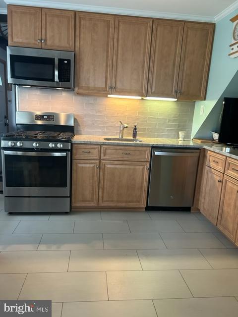 2836 Norcom Road Philadelphia, PA 19154 - Photo 7 of 43 Kitchen