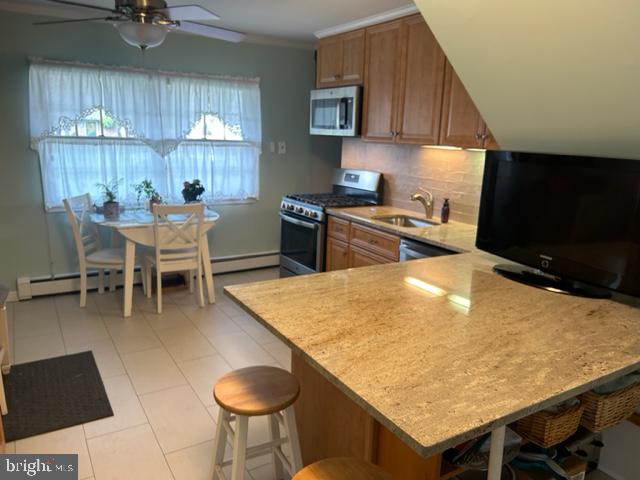 2836 Norcom Road Philadelphia, PA 19154 - Photo 9 of 43 Breakfast Bar
