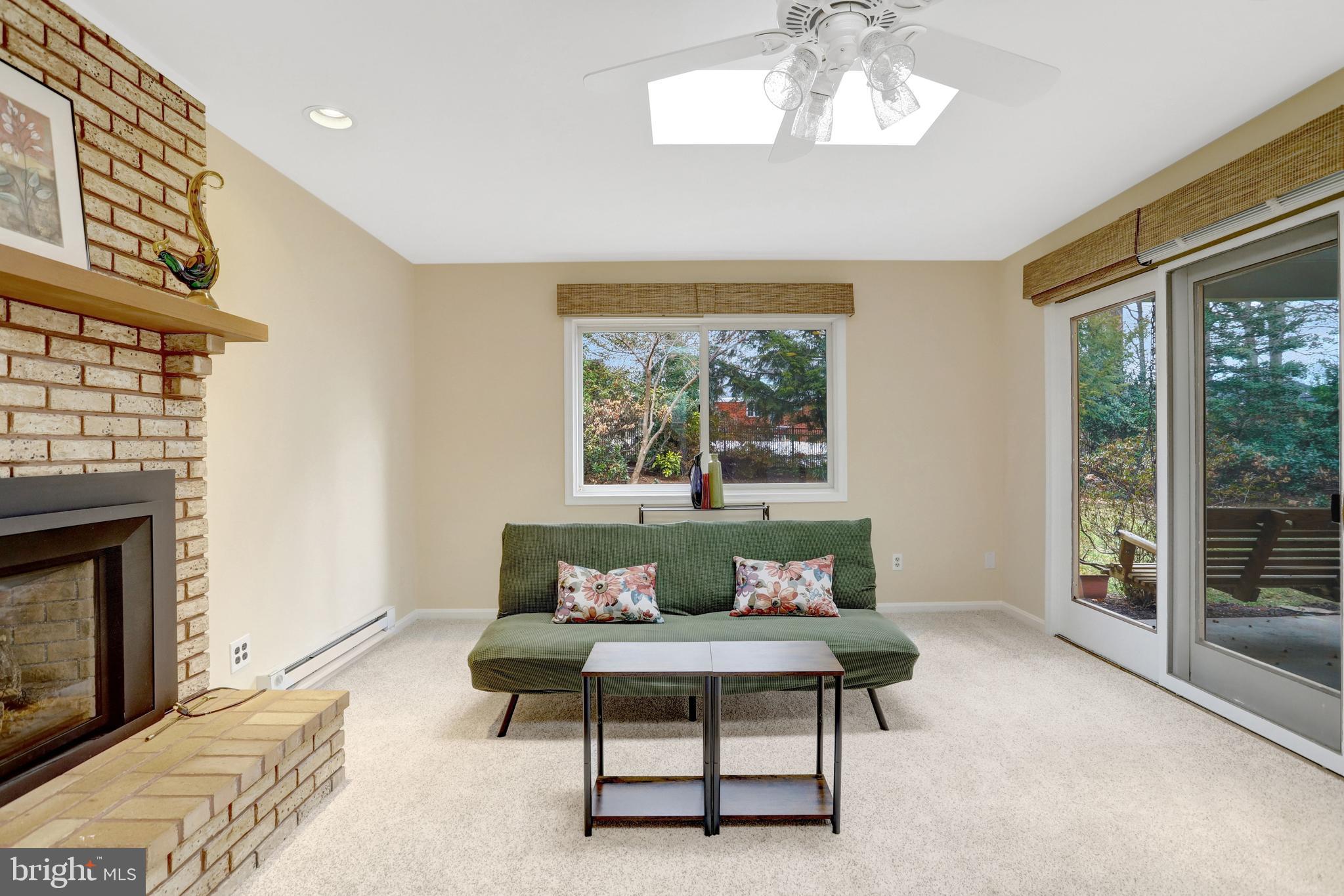 8816 Victoria Road Springfield, VA 22151 - Photo 17 of 76