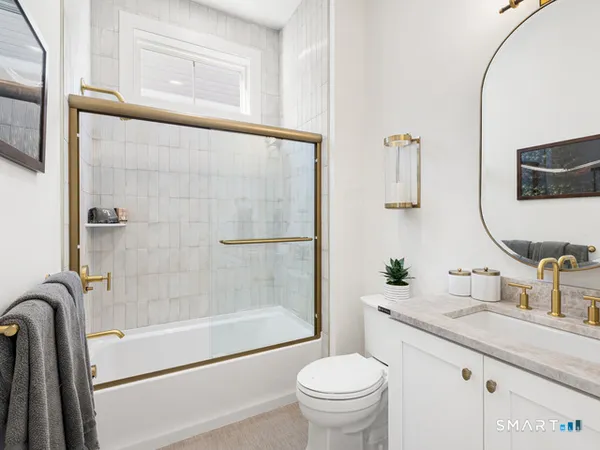 $977,000 | 14 Holly Rdg Way, Unit 85, Danbury, CT 06810