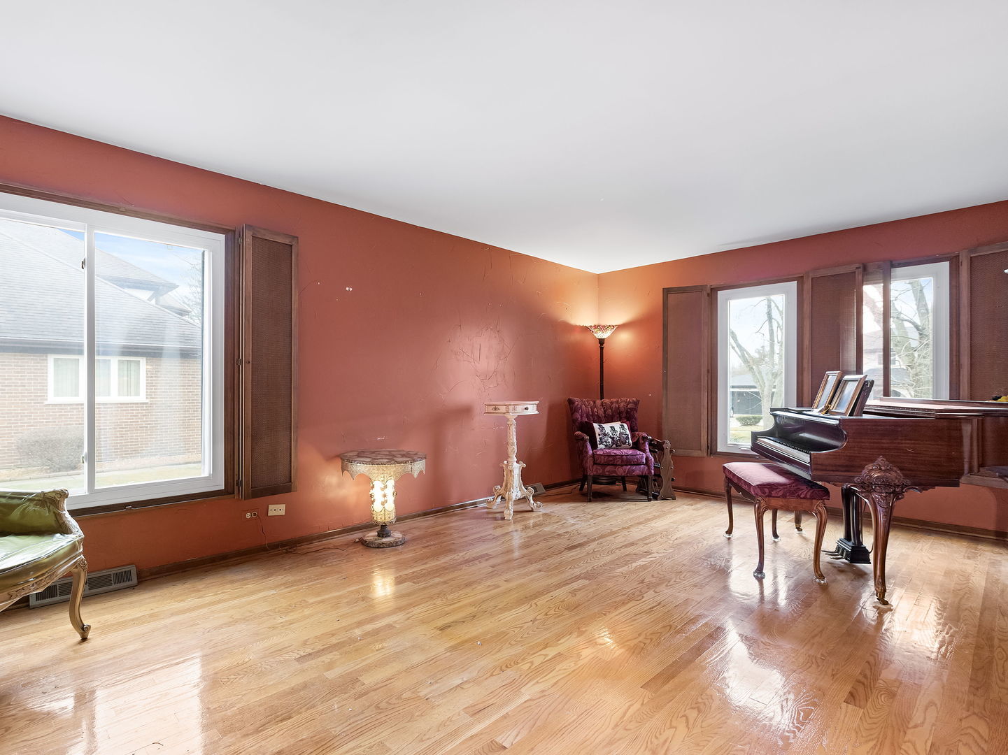 2849 Alexander Crescent Flossmoor, IL 60422 - Photo 4 of 17 Gallery Image 4