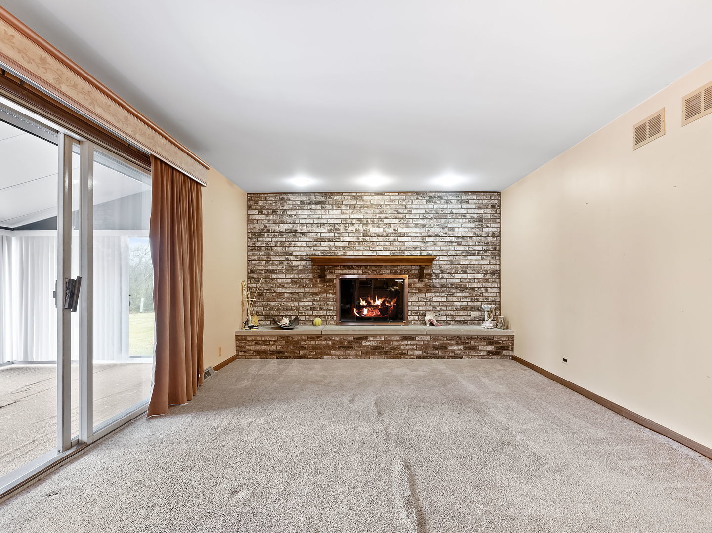 2849 Alexander Crescent Flossmoor, IL 60422 - Photo 7 of 17 Gallery Image 7