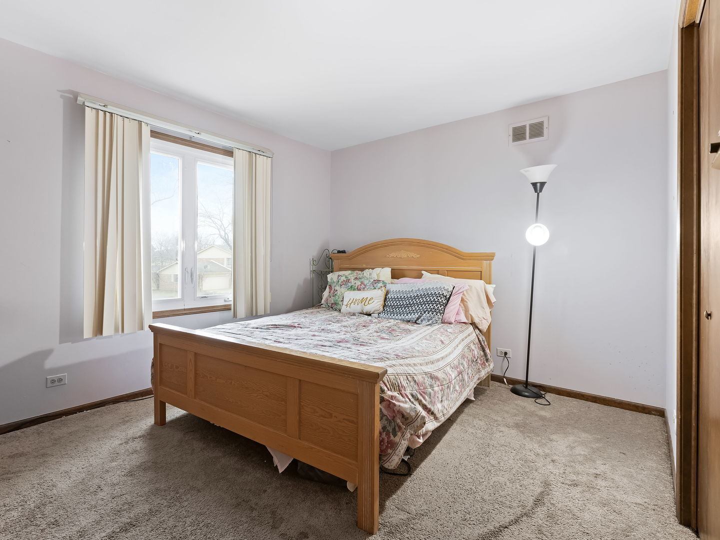2849 Alexander Crescent Flossmoor, IL 60422 - Photo 9 of 17 Gallery Image 9