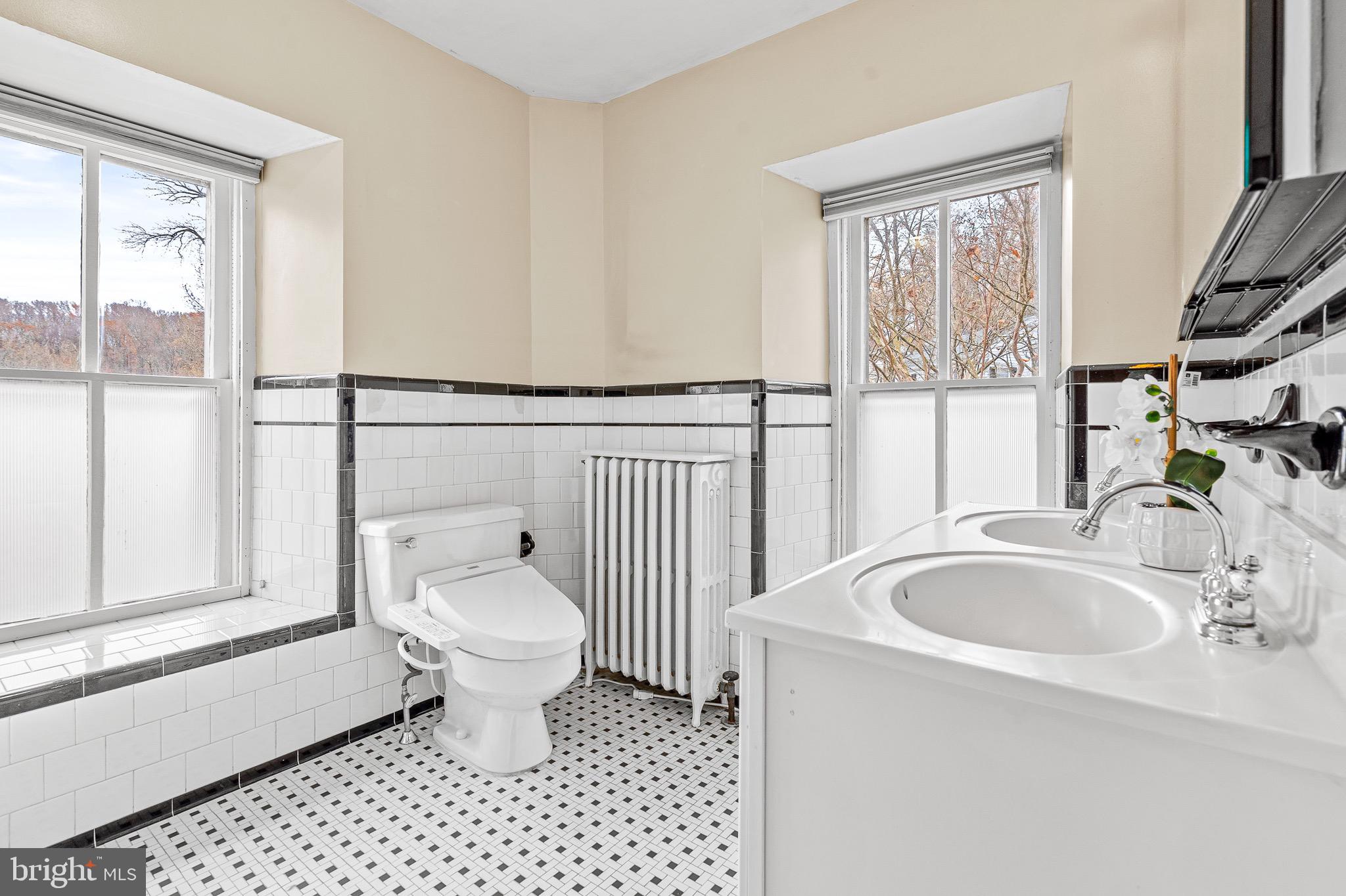 2435 Pickwick Road Baltimore, MD 21207 - Photo 13 of 23
