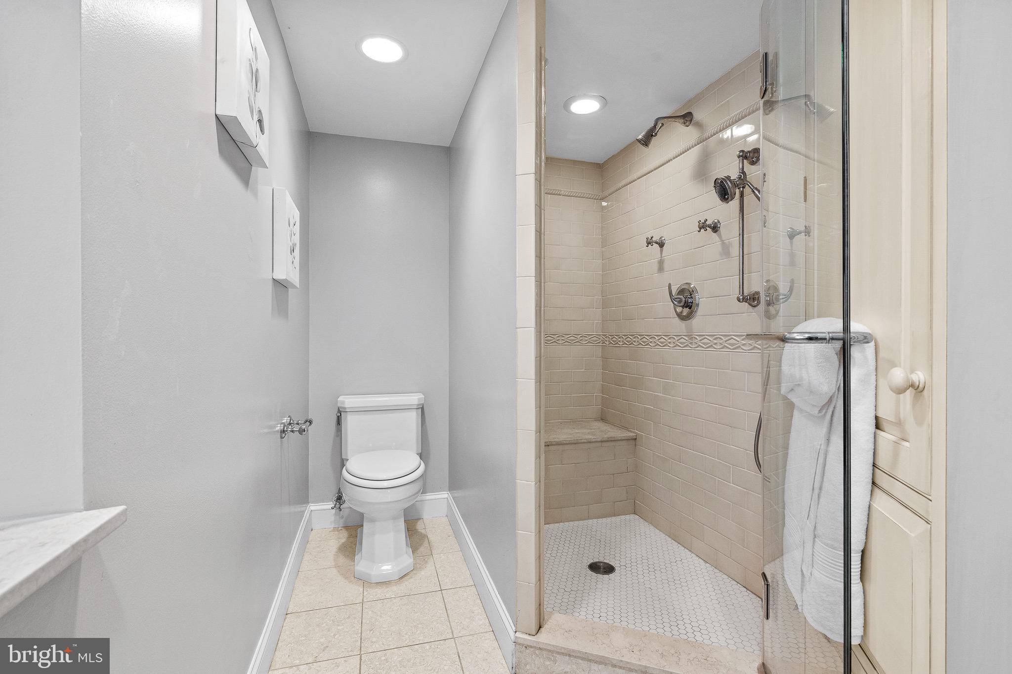 2435 Pickwick Road Baltimore, MD 21207 - Photo 17 of 23