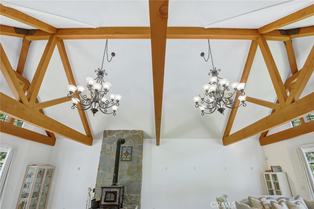 15601 Saddleback Road Canyon Country, CA 91387 - Photo 6 of 55