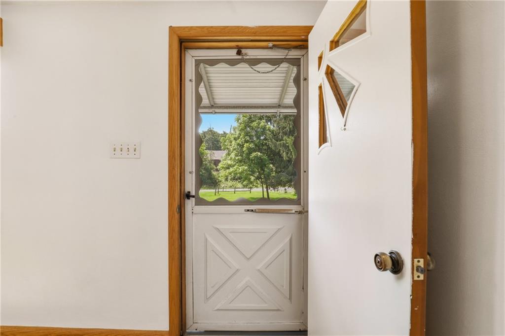 806 Briar Patch Road Somerset, PA 15501 - Photo 8 of 49