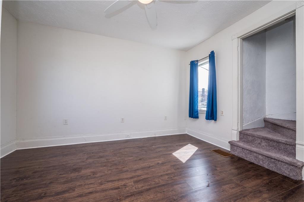 626 7th Street Pitcairn, PA 15140 - Photo 26 of 50