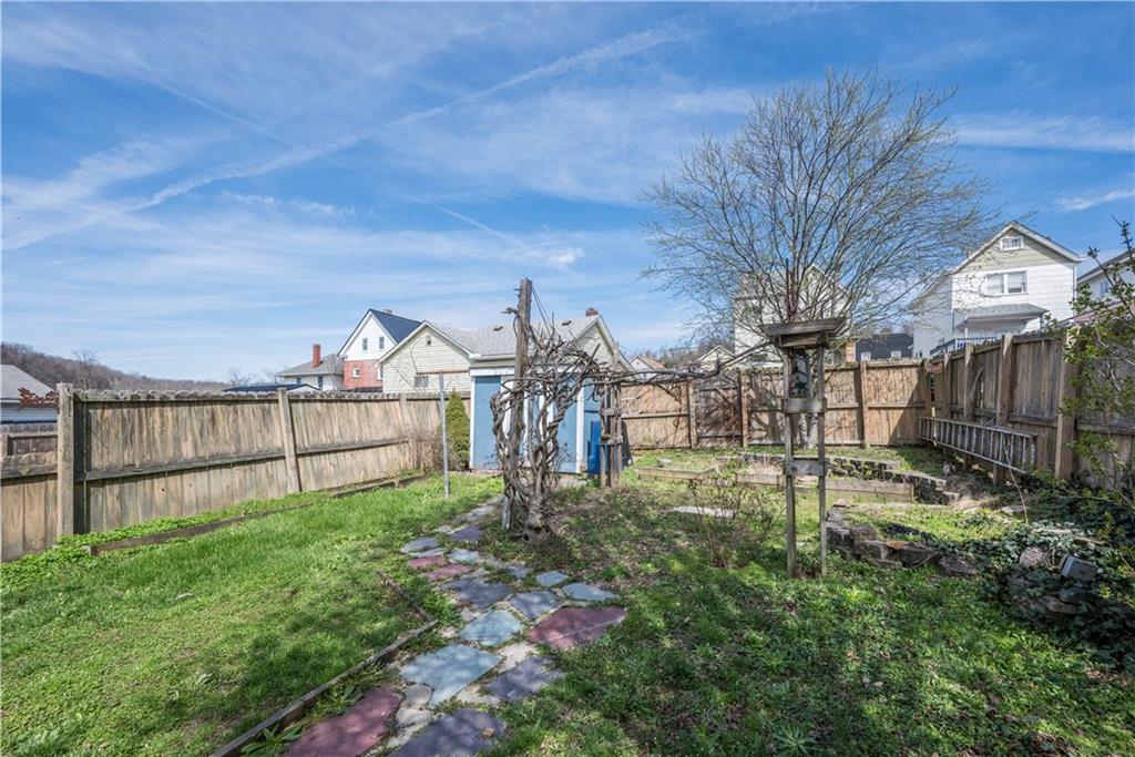 626 7th Street Pitcairn, PA 15140 - Photo 43 of 50