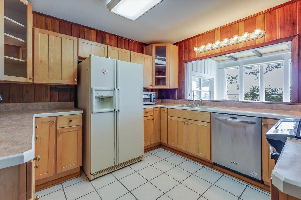 2489 Surf Road Panacea, FL 32346 - Photo 20 of 42