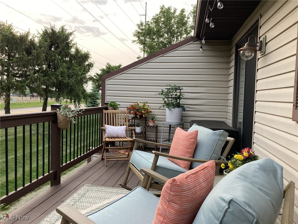 4015 Marks Road, Unit 3C Medina, OH 44256 - Photo 29 of 36 Deck with a lawn