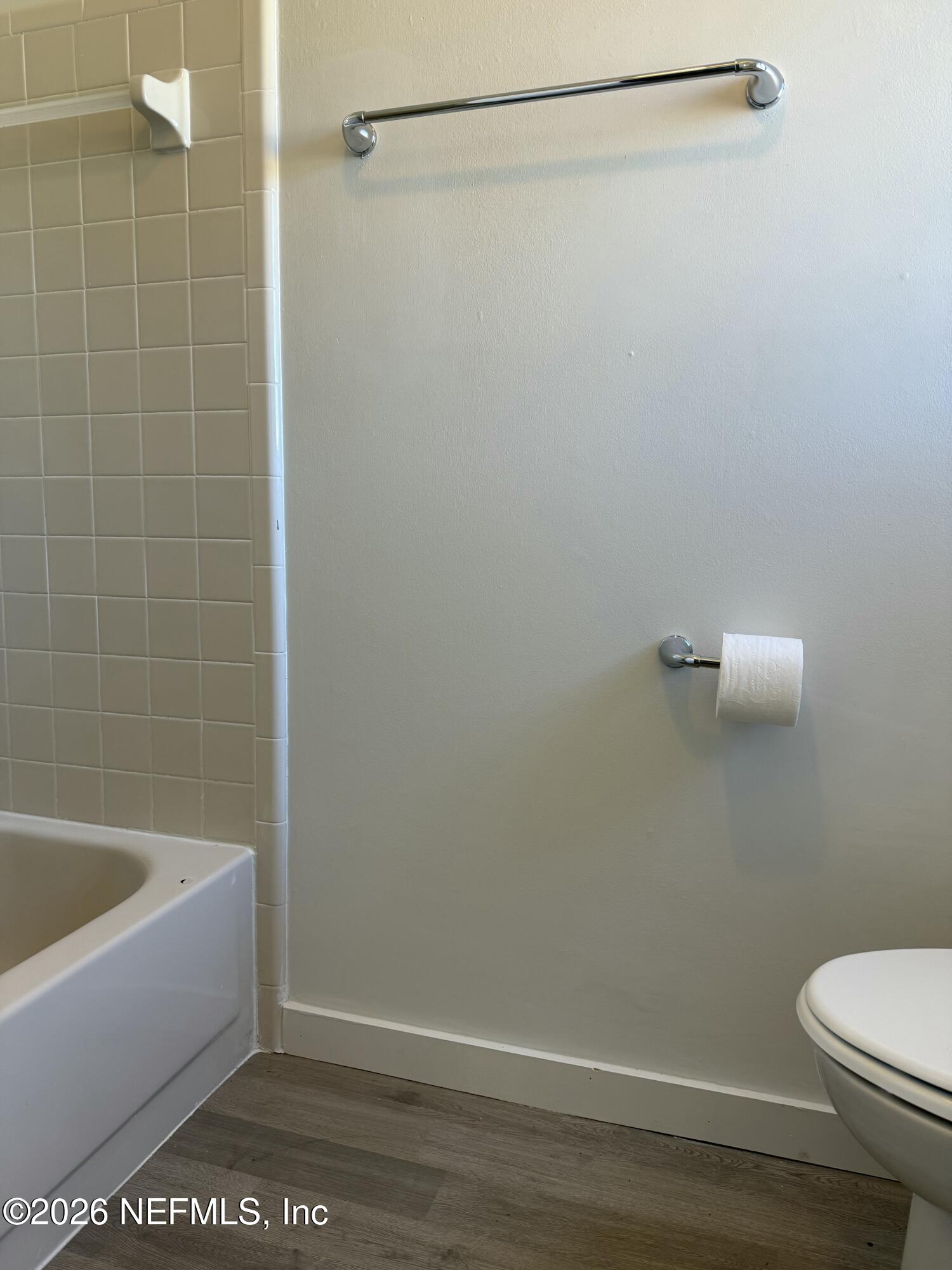 9360 Craven Road, Unit 806 Jacksonville, FL 32257 - Photo 21 of 31 IMG_2451