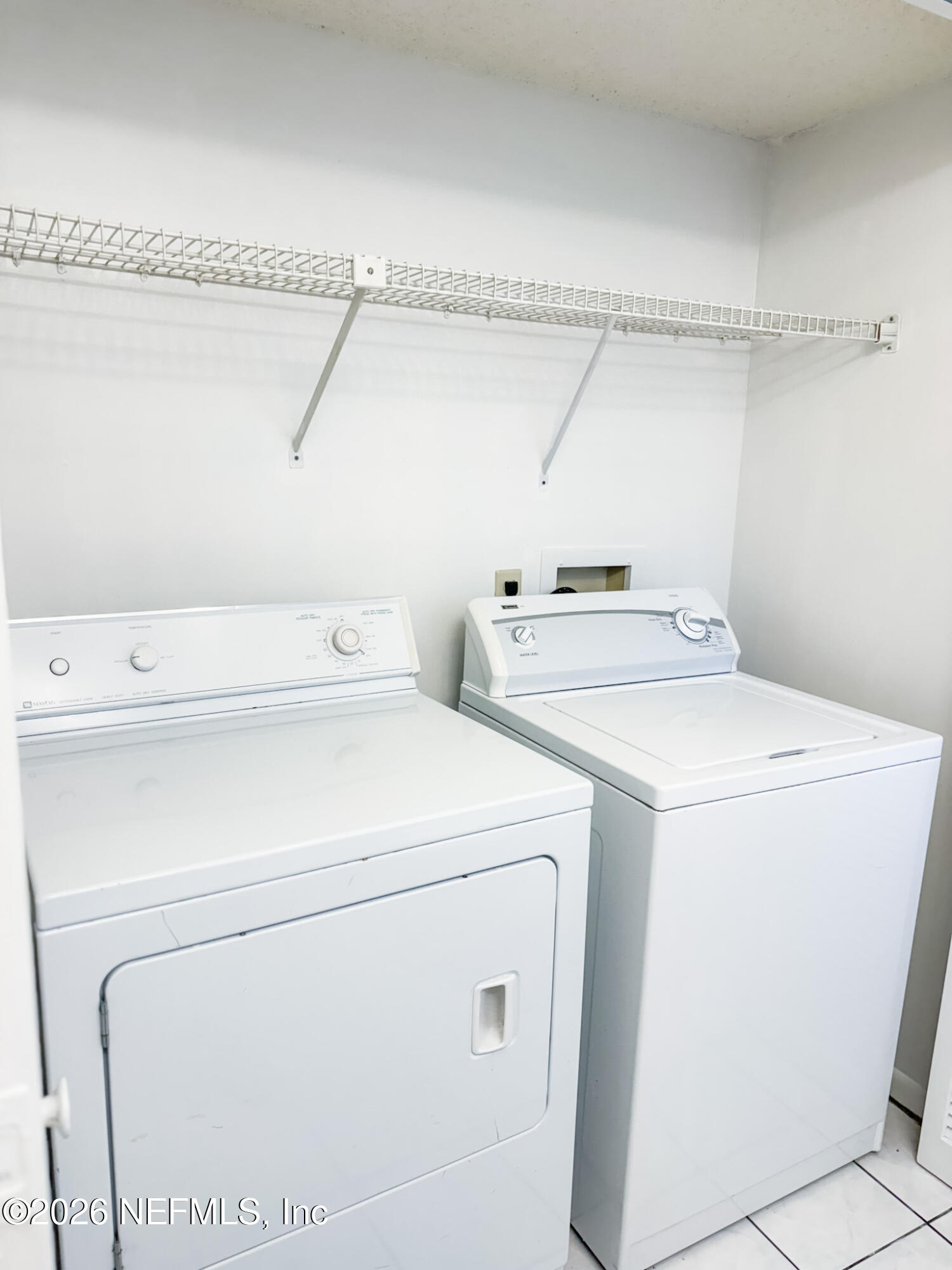 9360 Craven Road, Unit 806 Jacksonville, FL 32257 - Photo 10 of 31 IMG_3912 (1)