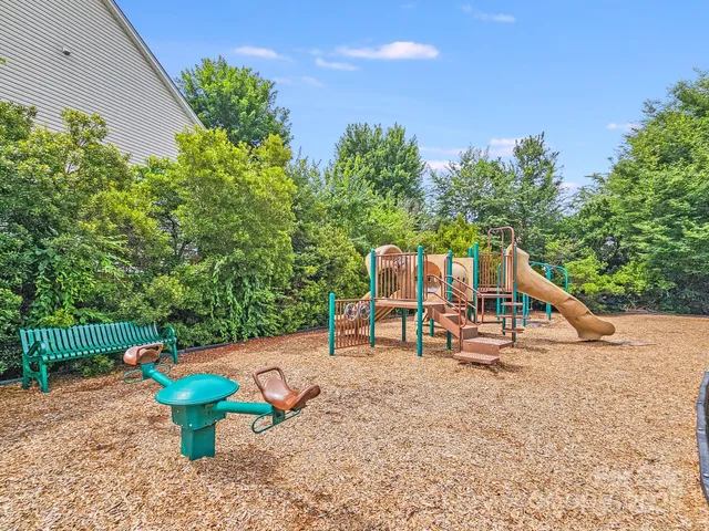 $625,000 | 6227 Castlecove Road, Charlotte, NC 28278