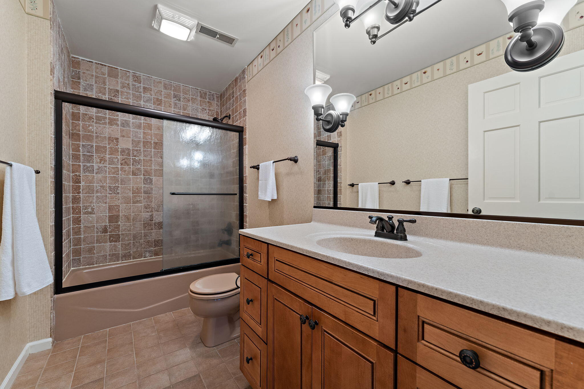 110 Wheatridge Road Valparaiso, IN 46385 - Photo 14 of 26 2048x1365