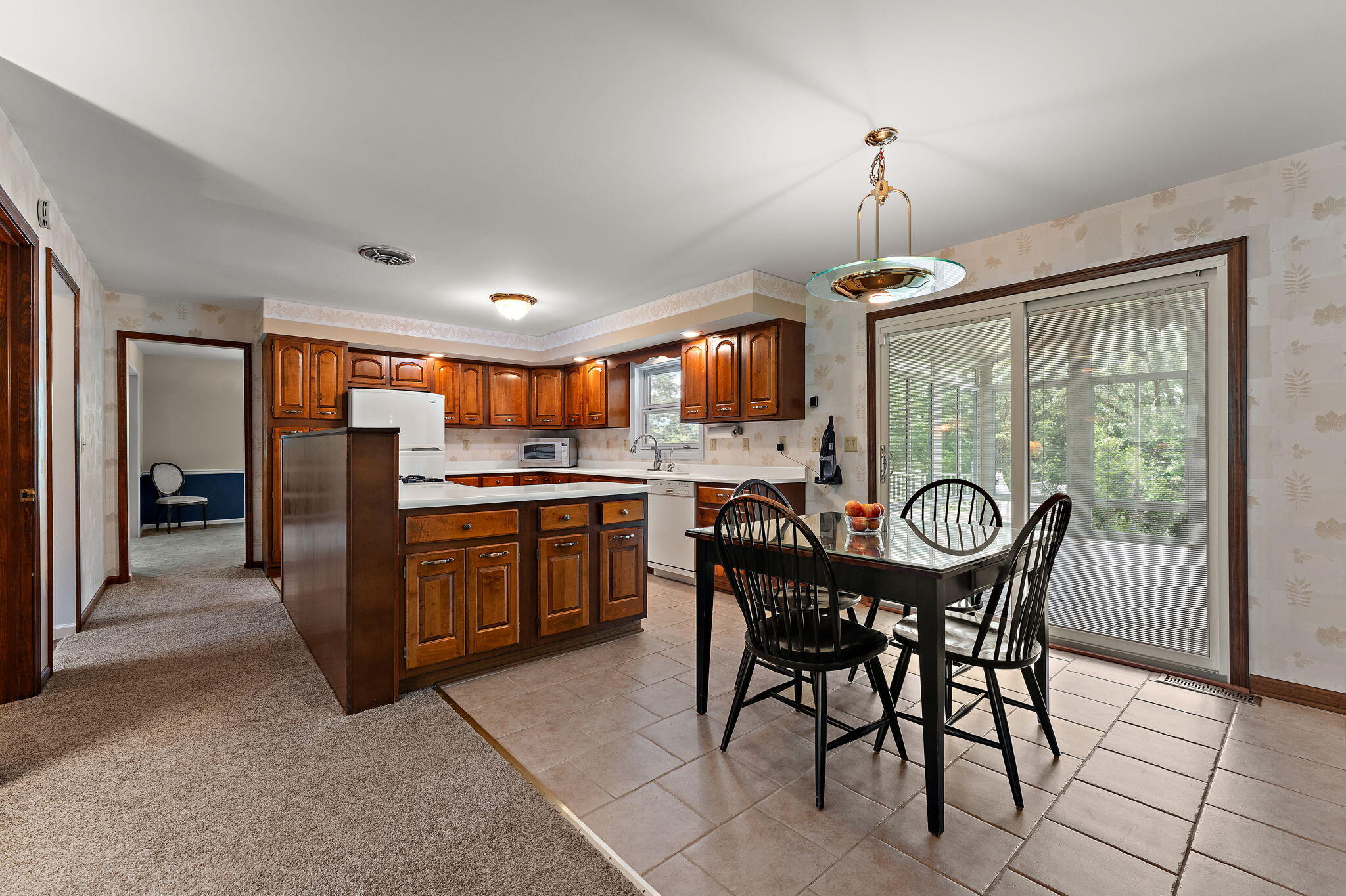 110 Wheatridge Road Valparaiso, IN 46385 - Photo 4 of 26 2048x1365
