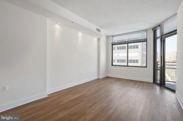 $2,200 | 3600 South Glebe Road, Unit 516W, Arlington, VA 22202