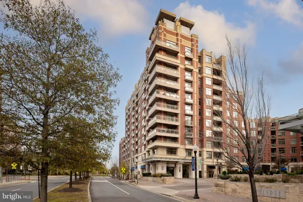 $2,200 | 3600 South Glebe Road, Unit 516W, Arlington, VA 22202
